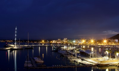 le port de l'Estartit &agrave; la nuit tomb&eacute;e,Espagne,Catalogne,Costa Brava