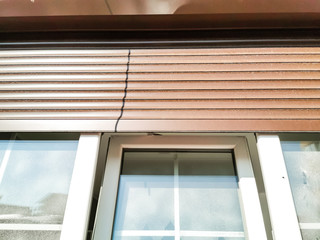 Metal shutter
