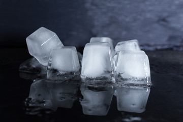 Square ice cubes