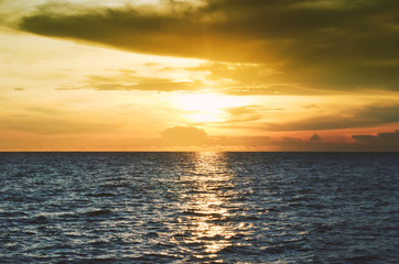 Fototapeta premium Sunset on the sea, beautiful ocean sunrise
