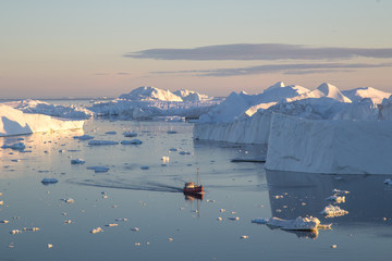 Red Fishing Boat in Ilulissat Icefjrod - obrazy, fototapety, plakaty