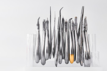 Clean and sterile equipment for the dentist