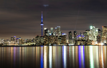 Obraz premium Toronto vista dall'siola di |ward Island