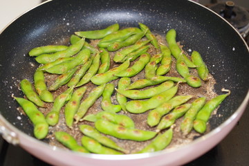 焼いた枝豆