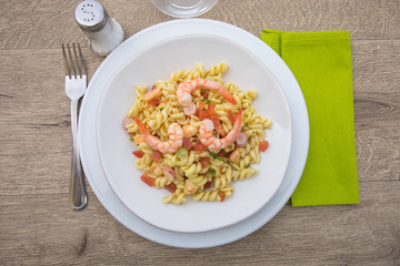 salade de p&acirc;tes aux crevettes