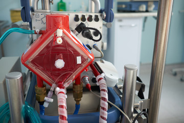 working ecmo machine in intensive care department