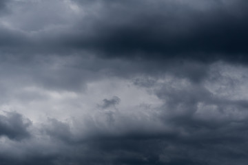 Fototapeta premium Blue storm clouds before the rain, dramatic sky