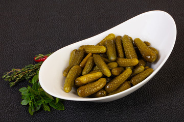 Pickled small cucumbers