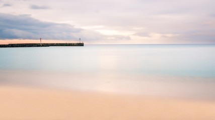 plage minimaliste