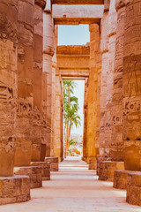 Statues and columns inside the temple of Luxor, Egypt - obrazy, fototapety, plakaty