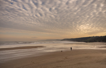 Obraz premium Scarborough coast with sea mist.