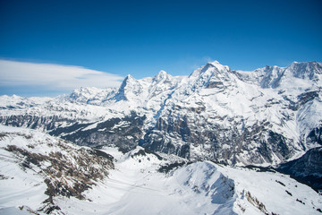 Fototapeta na wymiar Aussicht vom Schilthorn auf Eiger Mönch und Jungfrau