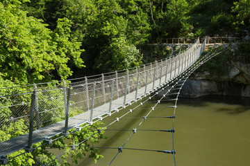 Hängebrücke über die Donau bei Inzigkofen im Oberen Donautal