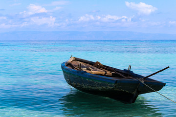 Fototapeta na wymiar Caribbean raft in the sea