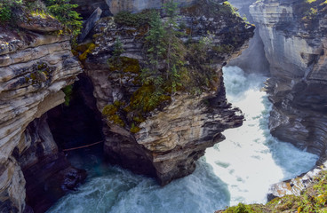 Athabasca Falls in Banff Jasper National Park