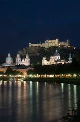 Fototapeta na wymiar Europe, Austria, Saltzburg, cityscape with river Salzach at night