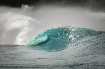 waimea bay shorebreak