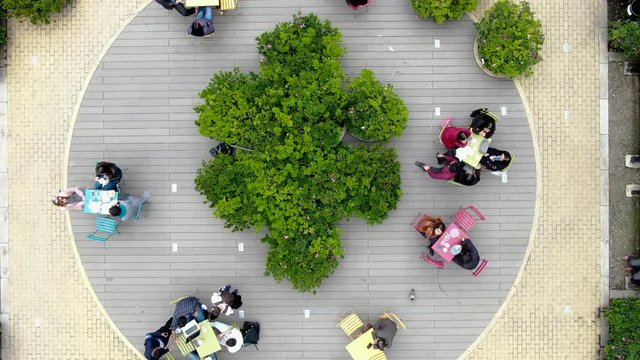 Video con Drone en c&aacute;mara cenital del parque de la 93 en Bogota Colombia.
