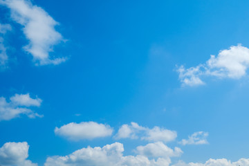 Obraz na płótnie Canvas 【写真素材】 青空　空　雲　初夏の空　背景　背景素材　6月　コピースペース