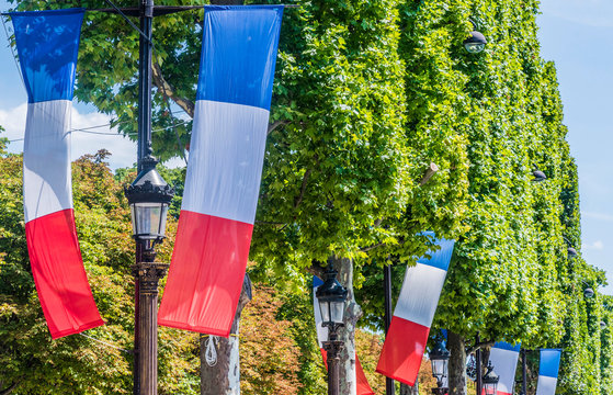 France, 8th arrondissement of Paris, bedecked Avenue des Champs-Elysees