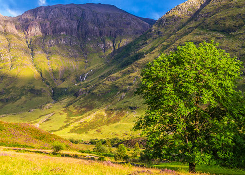 Europe, Great Britain, Scotland, Highlands and Lochaber Geopark, Glen Coe valley, place of Hagrid's hut replica (Harry Potter movie) and filming of the Skyfall movie (James Bond)