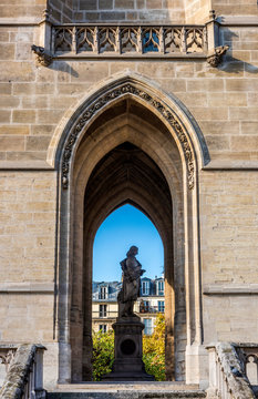 France, Paris, 4th arrondissement, Saint Jacques Tower (Tour Saint-Jacques) (16th century, flamboyant gothic, historical monument), statue of Blaise Pascal by Jules Cavelier