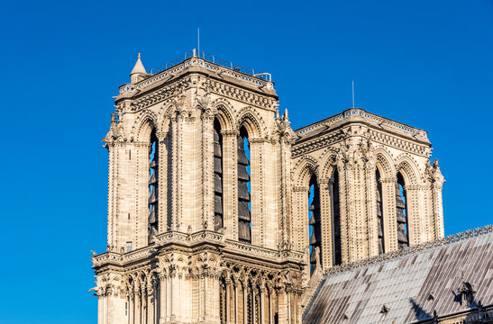 France, Paris, 4th arrondissement, Ile de la Cite, towers of the Cathedral Notre Dame de Paris seen from the Quai de Montebello