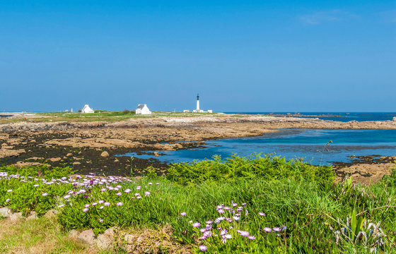 France, Brittany, Ile de Sein, lighthouse