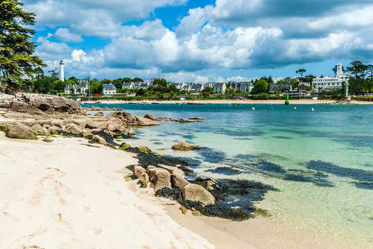 France, Brittany, Finistere, Combrit, Sainte Marine beach, Benodet in the background