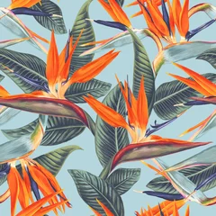 Behang Tropische bloemen Naadloze patroon met tropische bloemen en bladeren van Strelitzia Reginae. Realistische stijl, met de hand getekend, vector, felle kleuren. Achtergrond voor prints, stof, wallpapers, inpakpapier.
