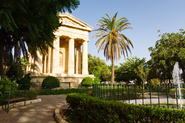 Fototapeta na wymiar Roman temple in Lower Barrakka Gardens, Malta