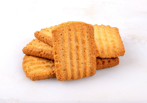 isolate bakerd atta biscuits image