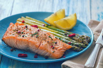 Grilled Salmon Fillet With Asparagus