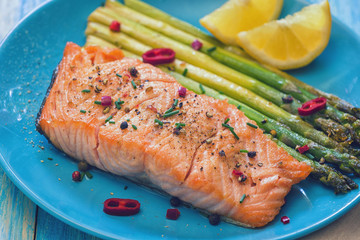 Grilled Salmon Fillet With Asparagus