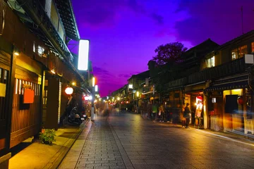 Poster Nachtzicht van Hanamikoji, Gion, Kyoto © 7maru