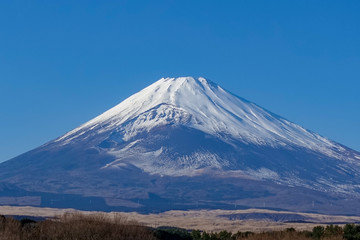 新東名から見る富士山