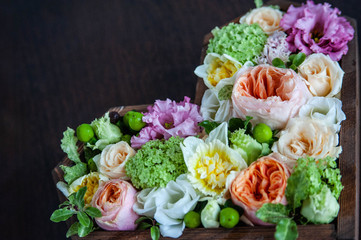 flower arrangement, mix of colors