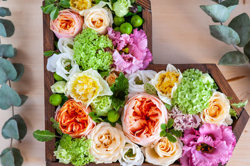 flower arrangement, mix of colors