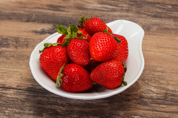 Sweet strawberry in the bowl
