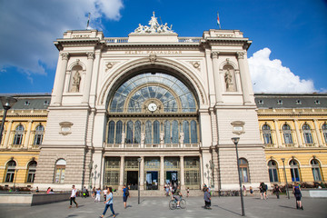 Fototapeta na wymiar BUDAPEST, HUNGARY - JUNE 2019:Keleti Station, Passenngers Waiting to Board Train.