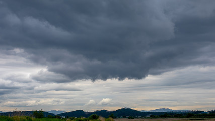 The black cloud comes drove the thunder and lightning