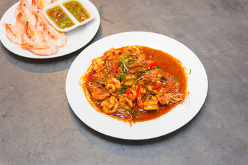 Stir fried curry shrimp, boiled shrimp, spicy dipping sauce , thaifood