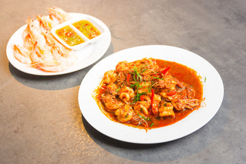 Stir fried curry shrimp, boiled shrimp, spicy dipping sauce , thaifood