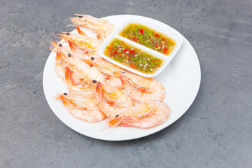 boiled shrimp, spicy dipping sauce , thaifood