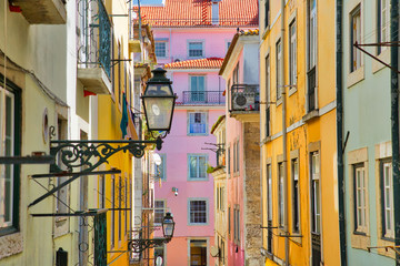 Fototapeta na wymiar Typical architecture and colorful buildings of Lisbon historic center