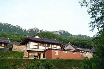 Fototapeta na wymiar Mihwangsa Buddhist Temple, South Korea