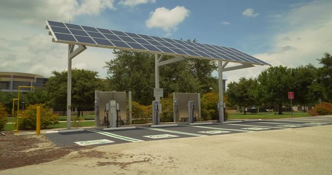 Solar power electric vehicle charging station