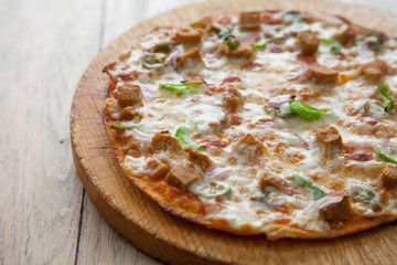 Thin crust Chicken Fajita flat bread pizza