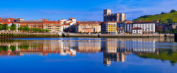 Fototapeta na wymiar Village of Zumaia reflected in the waters of the sea, Euskadi