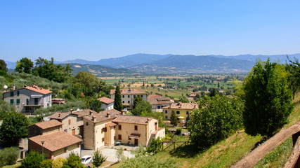 Fototapeta na wymiar panoramic view of the Tuscan hills surrounding Anghiari Tuscany Italy